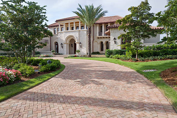 Best Driveway Resurfacing Services in Crystal Lake, IL